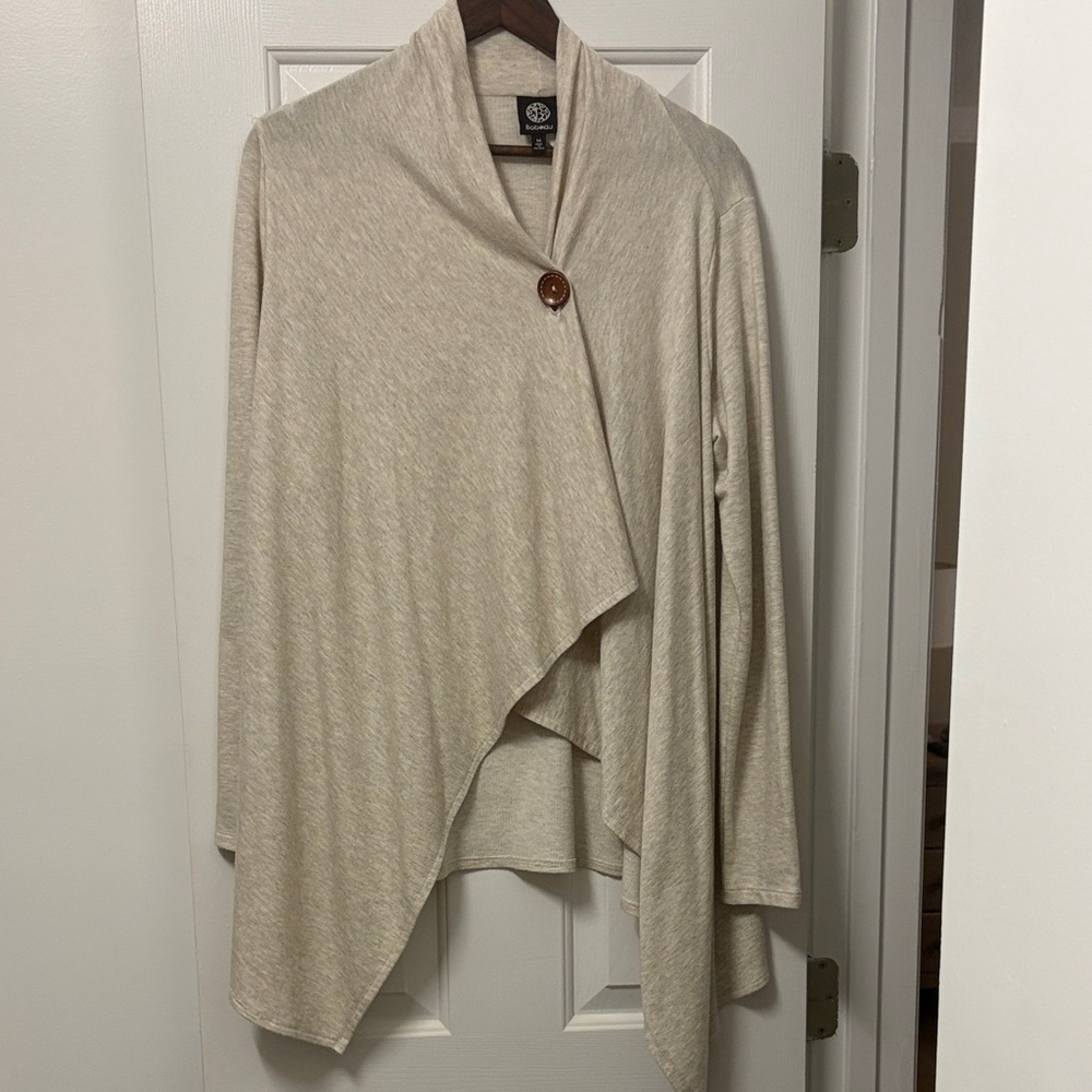 Bobeau Cream Button-Front Sweater